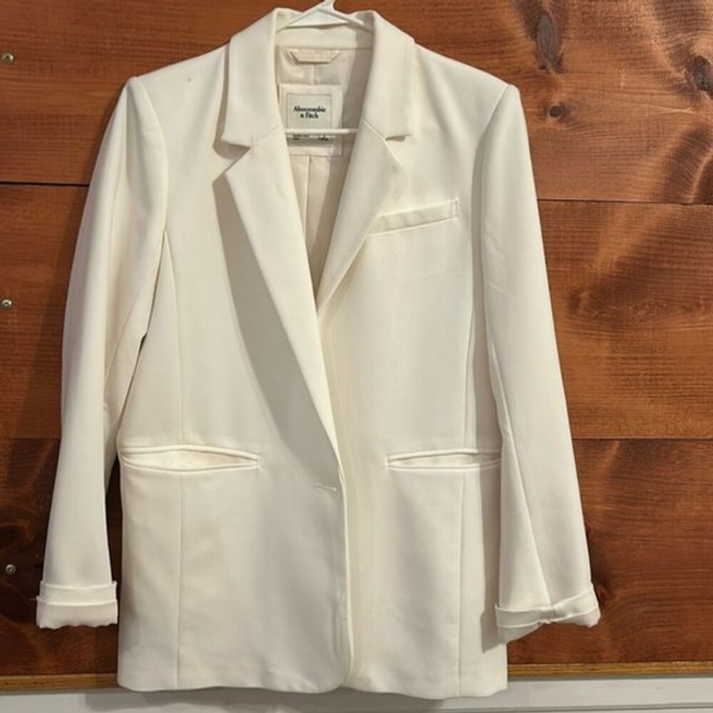 Abercrombie & Fitch White Blazer